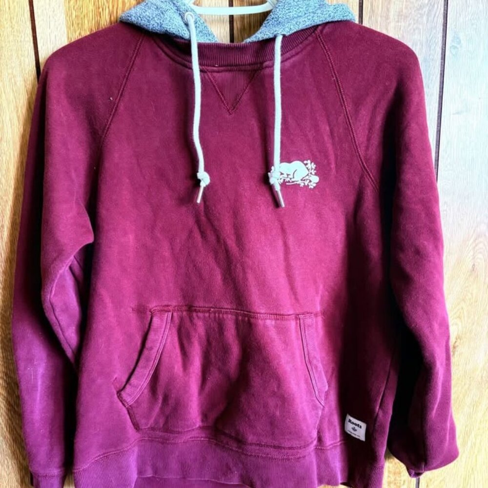 Roots Burgundy Women’s Hoodie – Size Small